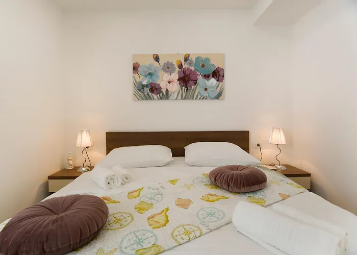 Felix Apartman Promajna