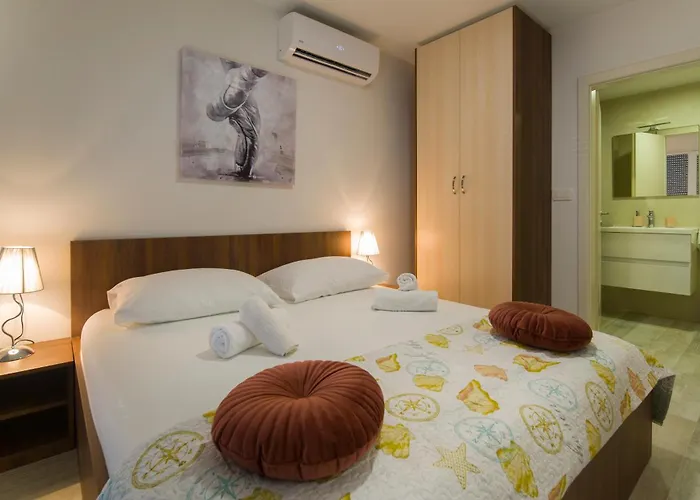 Felix Apartman Promajna